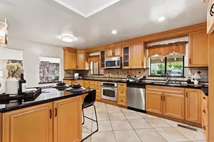 6030 Palm Dr, Carmichael, CA 95608 - Photo 16