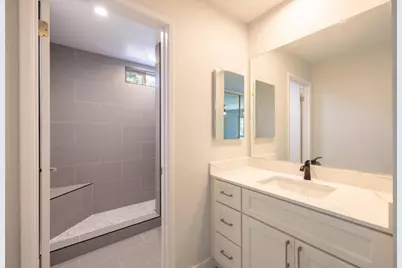 1056 Springoak Way, Stockton, CA 95209 - Photo 32