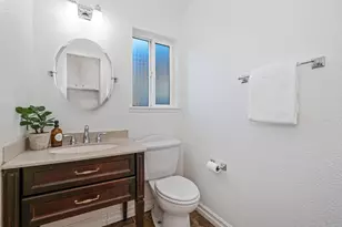 8340 Marina Greens Way, Sacramento, CA 95826 - Photo 24