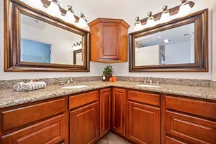 8340 Marina Greens Way, Sacramento, CA 95826 - Photo 36