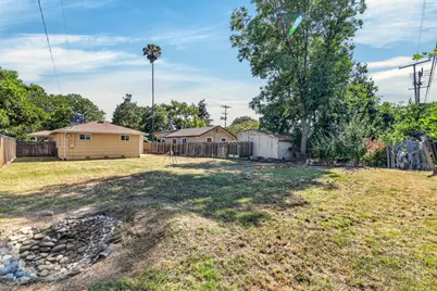 7021 21st Ave., Sacramento, CA 95820 - Photo 32
