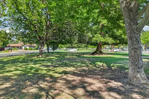 7021 21st Ave, Sacramento, CA 95820 - Photo 36