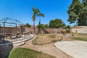 2901 Gambler Hill Ct, Riverbank, CA 95367 - Photo 42