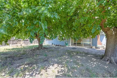 8205 Tanoak Way, Citrus Heights, CA 95621 - Photo 38