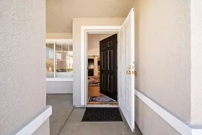8953 Monterey Oaks Drive, Elk Grove, CA 95758 - Photo 14