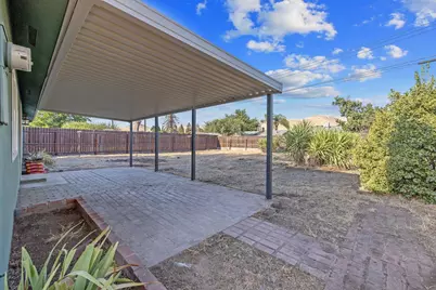 988 Laurel Avenue, Lindsay, CA 93247 - Photo 36