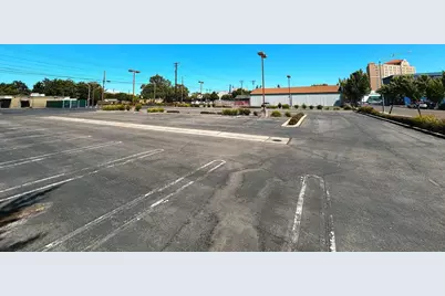 1316 10th Street, Modesto, CA 95354 - Photo 4