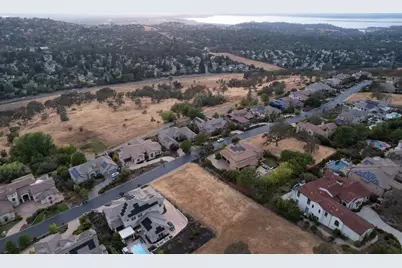 5207 Breese Circle, El Dorado Hills, CA 95762 - Photo 2
