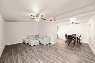 7579 Sunmore Ln, Sacramento, CA 95828 - Photo 10