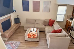 8693 Daimler Way, Sacramento, CA 95828 - Photo 10