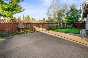 7737 N Ridge Dr, Citrus Heights, CA 95610 - Photo 18