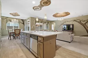 3910 Del Arco Ln, Sacramento, CA 95834 - Photo 16