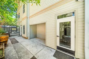 1306 19th St, Sacramento, CA 95811 - Photo 18
