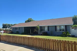 861 E St, Los Banos, CA 93635 - Photo 1