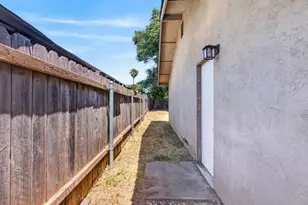 8783 El Toreador Way, Elk Grove, CA 95624 - Photo 22