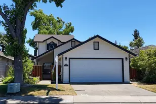 1830 Lakeshore Dr, Lodi, CA 95242 - Photo 1