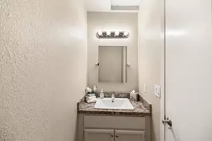 123 Valley Oak Dr, Roseville, CA 95678 - Photo 18