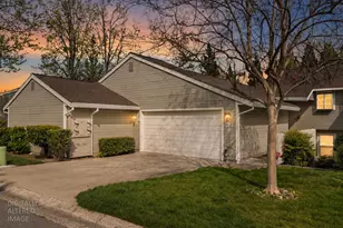 123 Valley Oak Dr, Roseville, CA 95678 - Photo 2