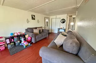 Jantzen, Modesto, CA 95357 - Photo 6