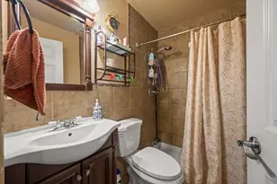 5717 Seyferth Way, Sacramento, CA 95823 - Photo 16