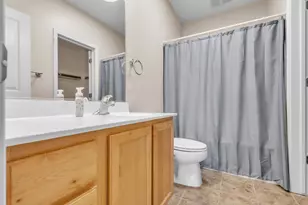 9575 Coney Island Cir, Elk Grove, CA 95758 - Photo 14