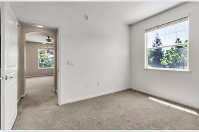9575 Coney Island Cir, Elk Grove, CA 95758 - Photo 10