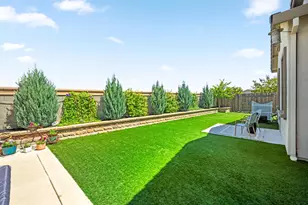 5628 Whisper Wind Way, Roseville, CA 95747 - Photo 2