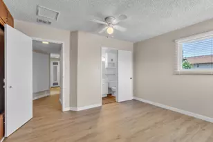 2047 Edwin Wy, Sacramento, CA 95825 - Photo 16