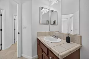 410 Greg Thatch Cir, Sacramento, CA 95835 - Photo 30