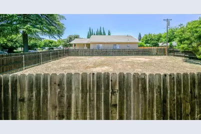 208 Cottonwood Street, Woodland, CA 95695 - Photo 26