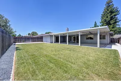 9700 Mira Del Rio Drive, Sacramento, CA 95827 - Photo 48
