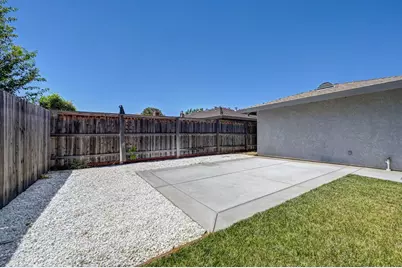 9700 Mira Del Rio Drive, Sacramento, CA 95827 - Photo 46
