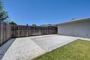 9700 Mira Del Rio Dr, Sacramento, CA 95827 - Photo 46