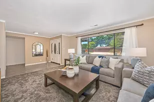 9700 Mira Del Rio Dr, Sacramento, CA 95827 - Photo 12