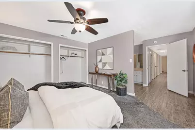 9700 Mira Del Rio Drive, Sacramento, CA 95827 - Photo 34