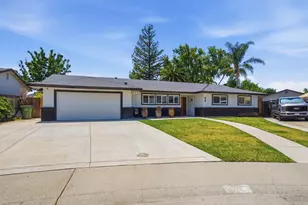 8723 Cabra Ct, Elk Grove, CA 95624 - Photo 2