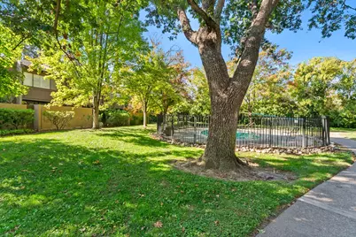 709 Woodside Ln E #2, Sacramento, CA 95825 - Photo 40