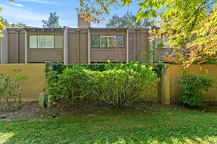 709 Woodside Ln E, Sacramento, CA 95825 - Photo 30