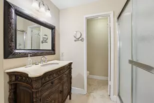 9189 E Laguna Way, Elk Grove, CA 95758 - Photo 18