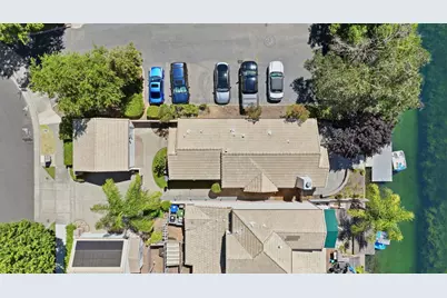9189 E Laguna Way, Elk Grove, CA 95758 - Photo 44