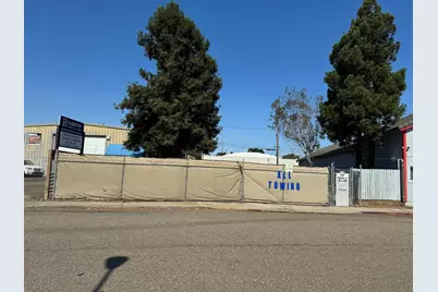127 Houston Lane, Lodi, CA 95240 - Photo 2