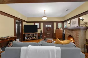 2032 Castro Way, Sacramento, CA 95818 - Photo 4