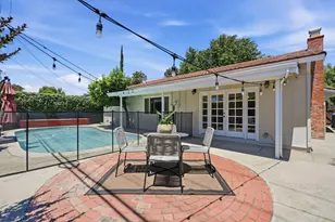 8222 Lake Forest Dr, Sacramento, CA 95826 - Photo 32