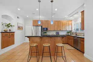 8222 Lake Forest Dr, Sacramento, CA 95826 - Photo 14