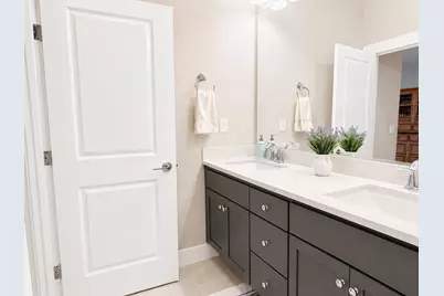 2051 Brahms Court, Lathrop, CA 95330 - Photo 38