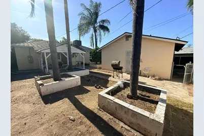 728 N Palm Avenue, Fresno, CA 93728 - Photo 18