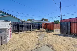 2993 Kroy Way, Sacramento, CA 95817 - Photo 24