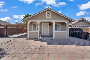 443 W 9th St, Stockton, CA 95206 - Photo 2