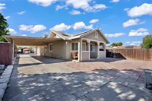 443 W 9th St, Stockton, CA 95206 - Photo 1