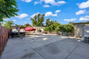 443 W 9th St, Stockton, CA 95206 - Photo 24